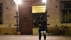 “Soldato” dell’Isis appoggiato da una rete cecena fa strage a Vienna