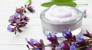 Dermatologia, la scelta dei cosmetici e della crema di bellezza